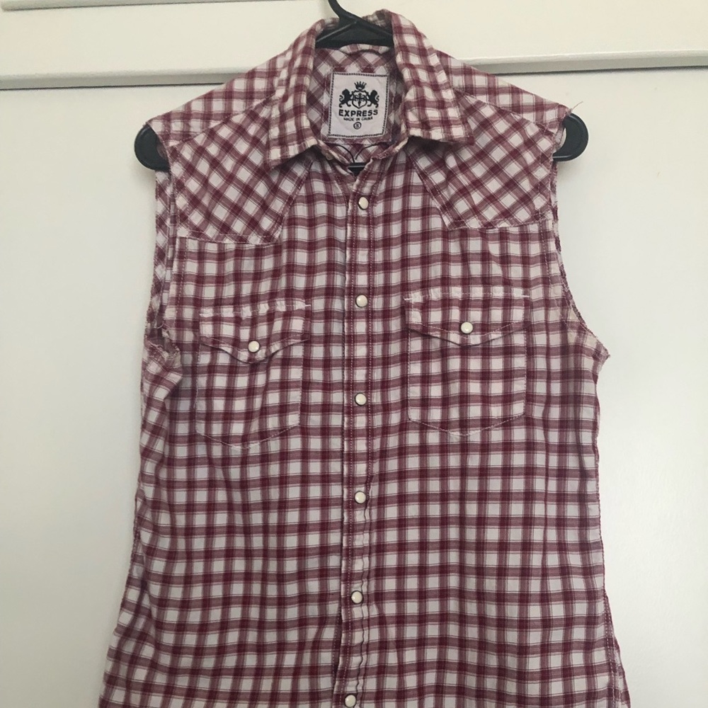 Get ready for summer ! Great Express sleeveless shirt